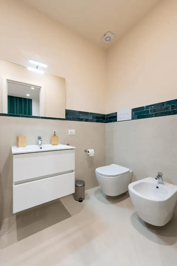 Napoli Maison 0*, Νάπολη